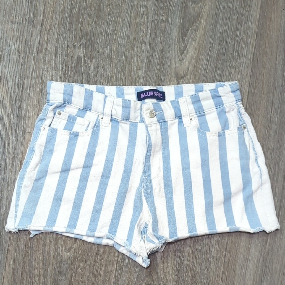 ❤️5/$25 Blue Spice Striped Jean Shorts - Blue and White